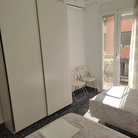 Cuatro Carreres Apartmán Valencie