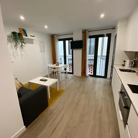 Apartament Mercado *