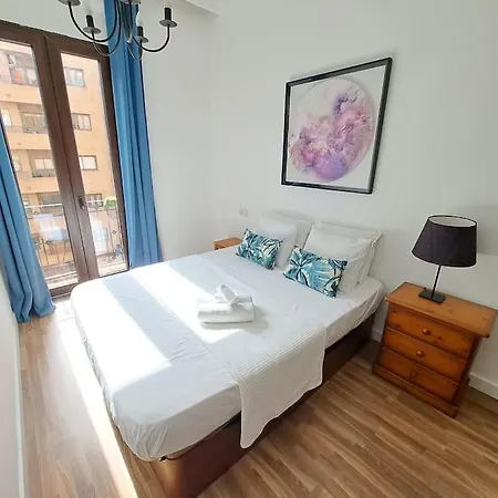Views 2 Bedroom Loft Апартаменты