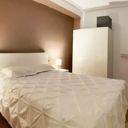 Apartament In Spacious Flat In Walencja