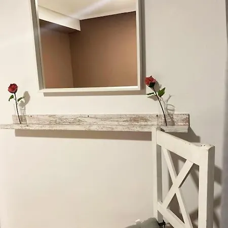 In Spacious Flat In Apartament