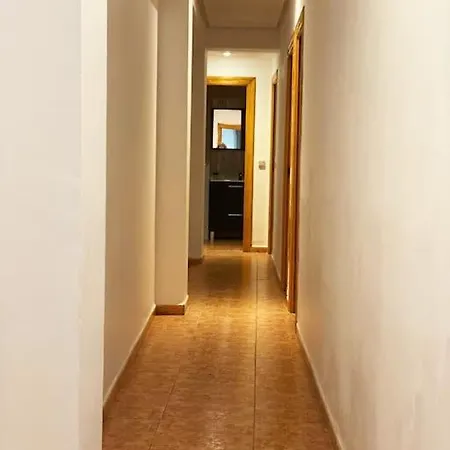 In Spacious Flat In Apartman