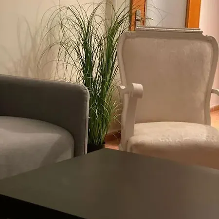 In Spacious Flat In Apartman Valencia