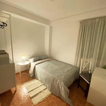 In Spacious Flat In * Walencja