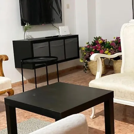 Apartman In Spacious Flat In *