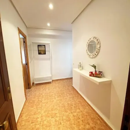 In Spacious Flat In Apartament *