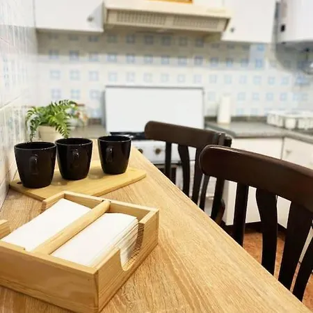 In Spacious Flat In Apartament