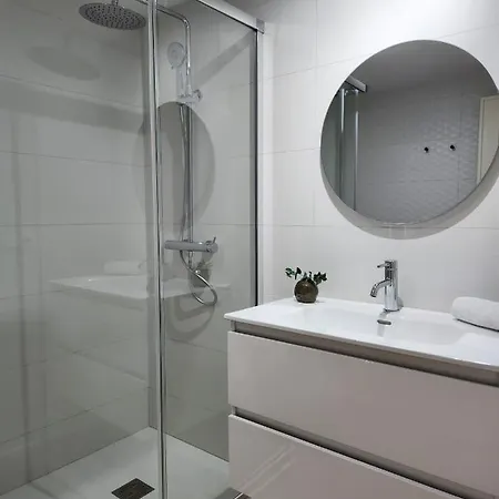 Florit Flats - The Apolo