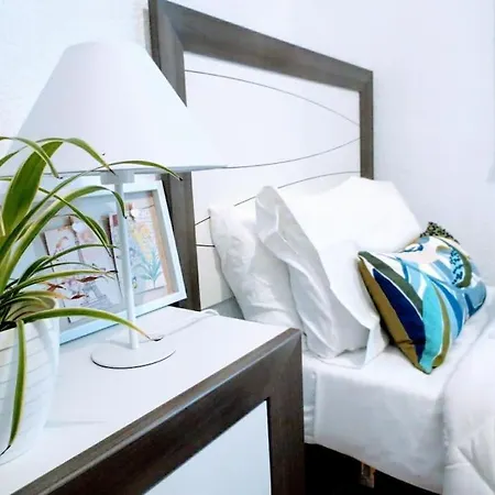 Precioso Piso Moderno: Terraza, A/c, Netflix, Wifi *