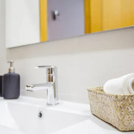 Precioso Piso Moderno: Terraza, A/c, Netflix, Wifi