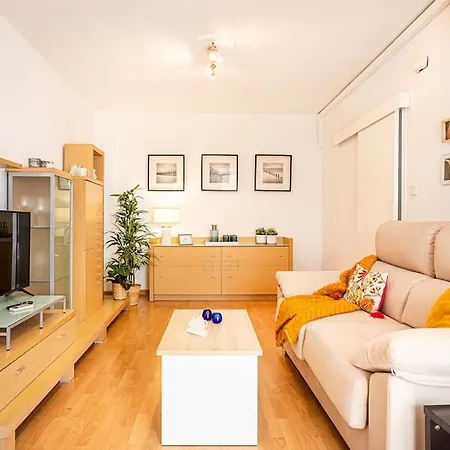 Precioso Piso Moderno: Terraza, A/c, Netflix, Wifi *