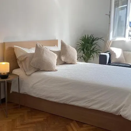 Apartman Your Sunny & Spacious Portview *