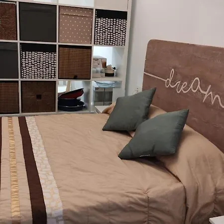 Apartmentsuitespain Playa - Universidades *