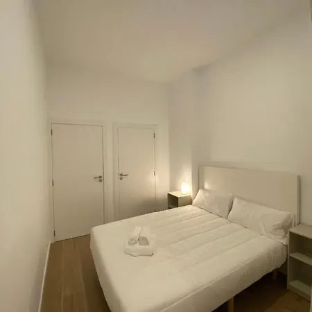 Travel Habitat Ave Sorolla Suites Apartament Walencja
