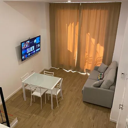 Travel Habitat Ave Sorolla Suites *