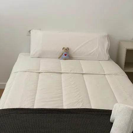 Travel Habitat Ave Sorolla Suites *