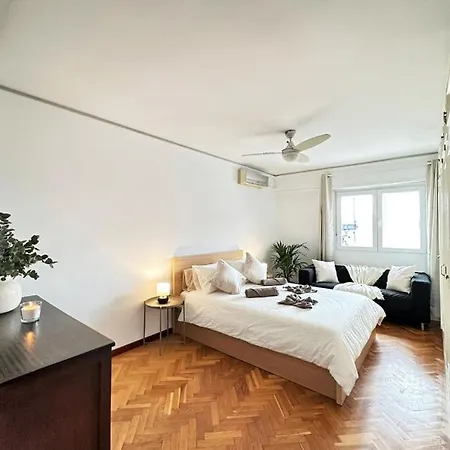 Apartment Your Sunny & Spacious Portview Valencia