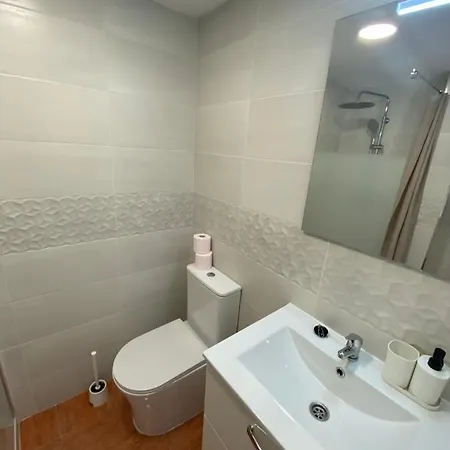 아파트 Con Cocina Y Bano Privado De Temporada Vacaciones Largas Long Desde 11 Noches 발렌시아