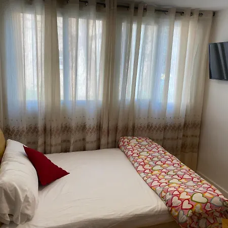 Estudios Con Cocina Y Bano Privado De Temporada Instancias Largas Long Desde 11 Noches *