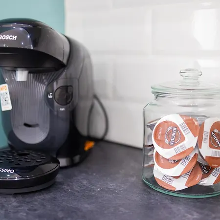 Florit Flats - The Port Avenue *