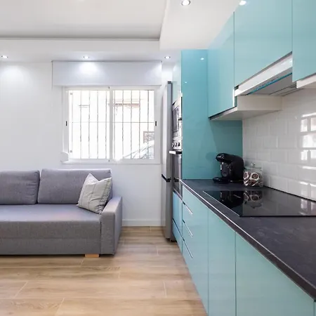 Florit Flats - The Port Avenue