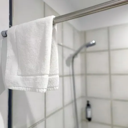 Flats Friends Nave Valence