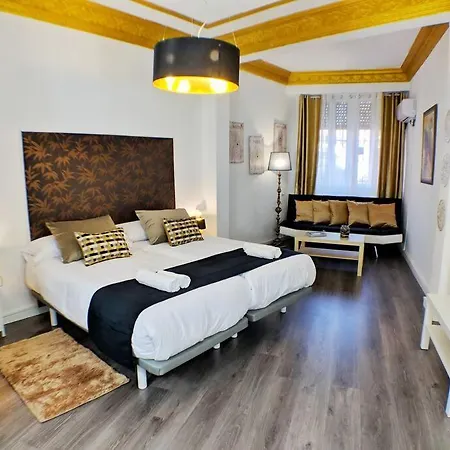 Apartment Bonito Y Amplio Piso Junto A La Plaza De Toros. *