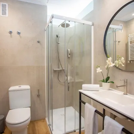 Apartamento Singularstays Mar44 *
