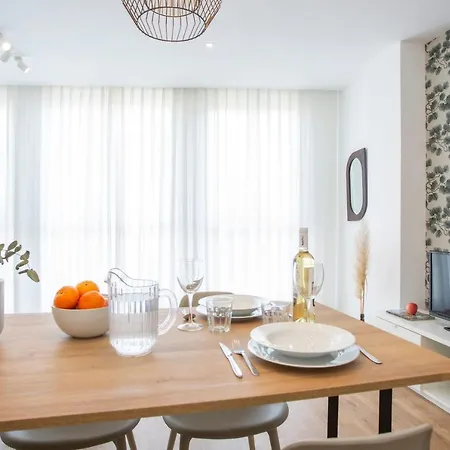 Singularstays Mar44 Valenza