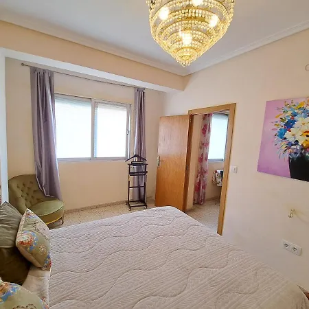 Apartamento 3 Bedroom Flat With Wifi