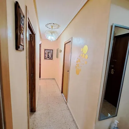 3 Bedroom Flat With Wifi فالنسيا