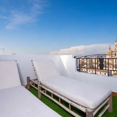 Luxury - Boutique Market Apartment *