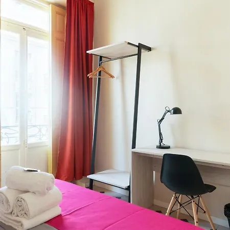 Red Nest Valencia