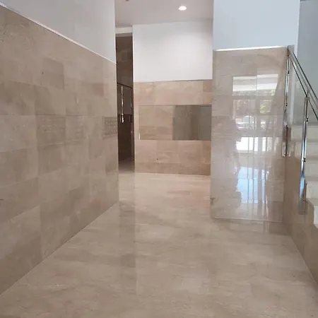 Sweet Caroline 아파트