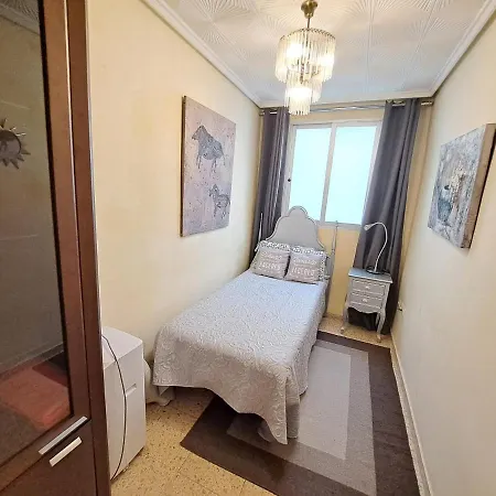 3 Bedroom Flat With Wifi شقة فالنسيا