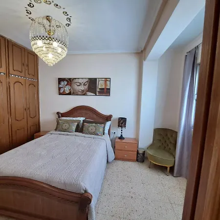 شقة 3 Bedroom Flat With Wifi *