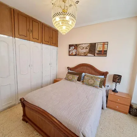 3 Bedroom Flat With Wifi *