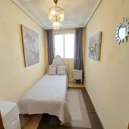 3 Bedroom Flat With Wifi شقة