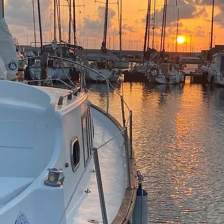Velero Menorquin Con Encanto Bateau-hôtel *