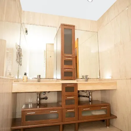 Grand Villa Valencia - 8 min to Center by Metro Apartamento Valencia