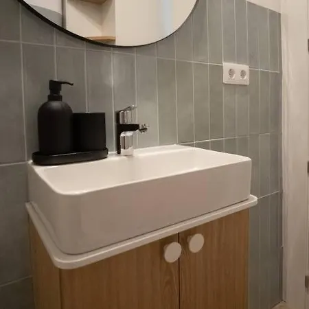 Spectacular Renovated Studio Facing The Sea バレンシア