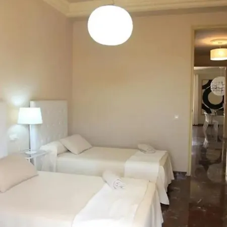 Beautiful In The Center Ferienhaus Valencia