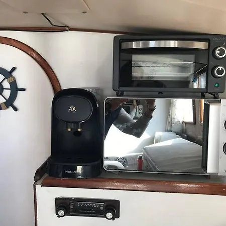 Velero Menorquin Con Encanto *