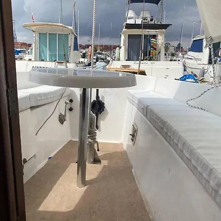 Velero Menorquin Con Encanto Valence