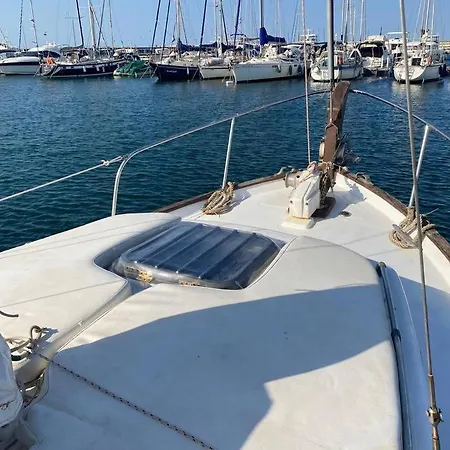 Velero Menorquin Con Encanto Bateau-hôtel