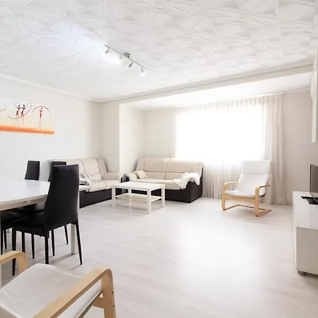Global Properties, De 4 A 100 M De La Playa Apartamento *