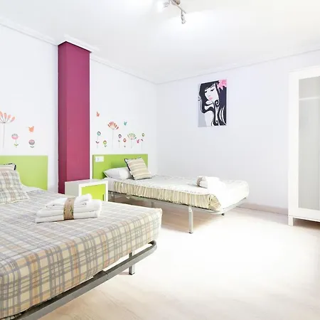 Global Properties, De 4 A 100 M De La Playa Apartamento *