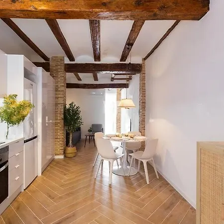 Beautiful Restored House With Terrace