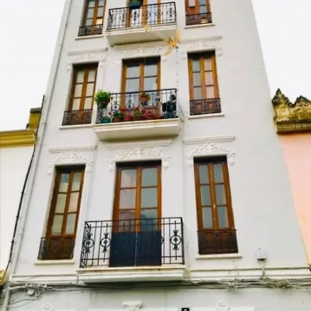 Atico Abuhardillado Bohemio Junto Al Barrio De Ruzafa, Centro Ciudad *