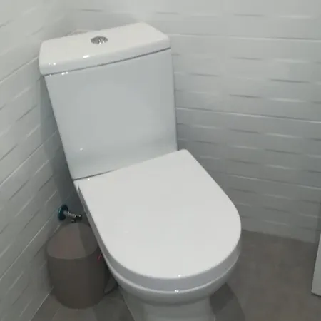 Malvarrosa Familiar Guest house